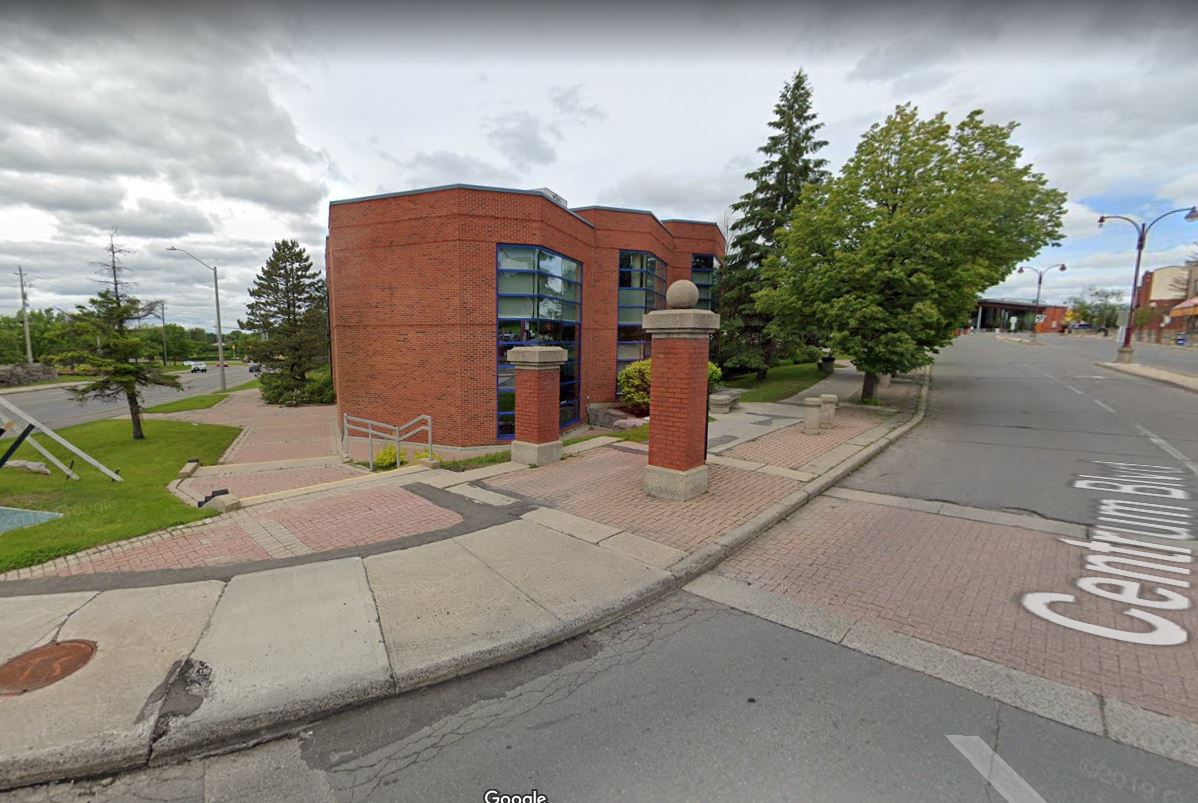 211 Centrum Blvd